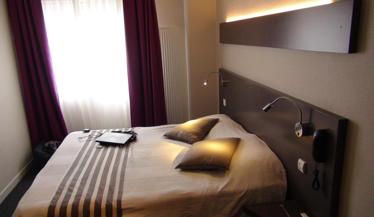 Hotel Pyrenees Atlantique サン・ペ・シュル・ニヴェル エクステリア 写真