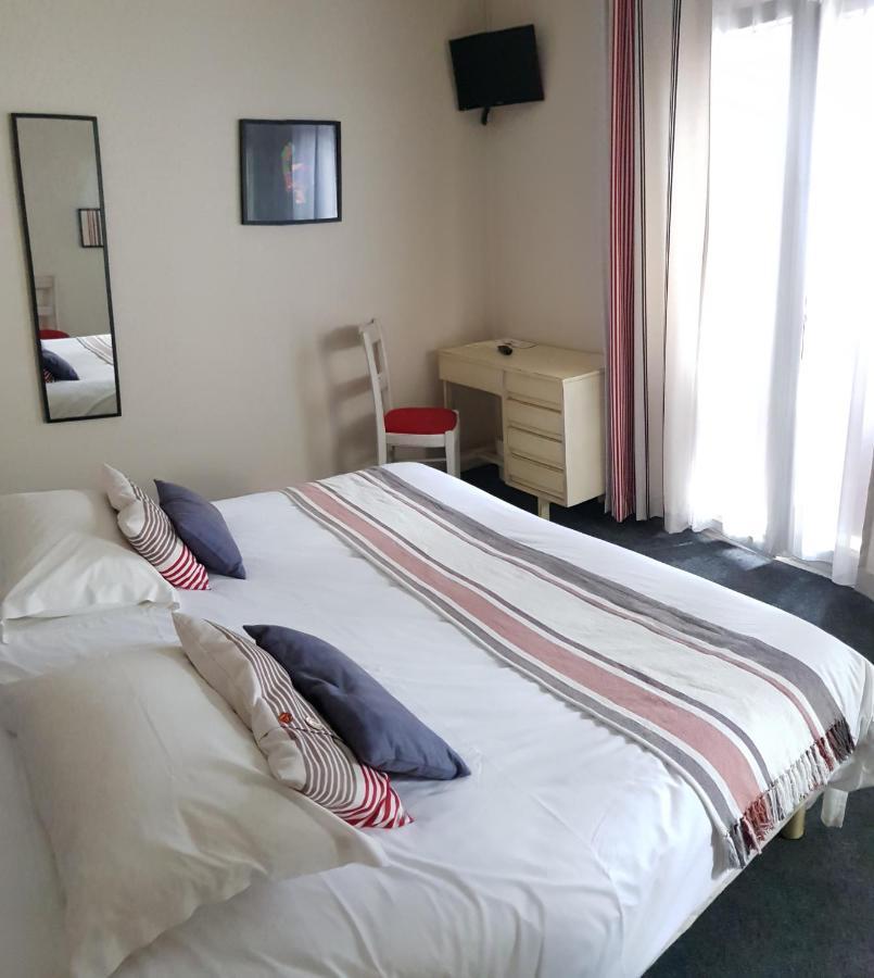 Hotel Pyrenees Atlantique サン・ペ・シュル・ニヴェル エクステリア 写真