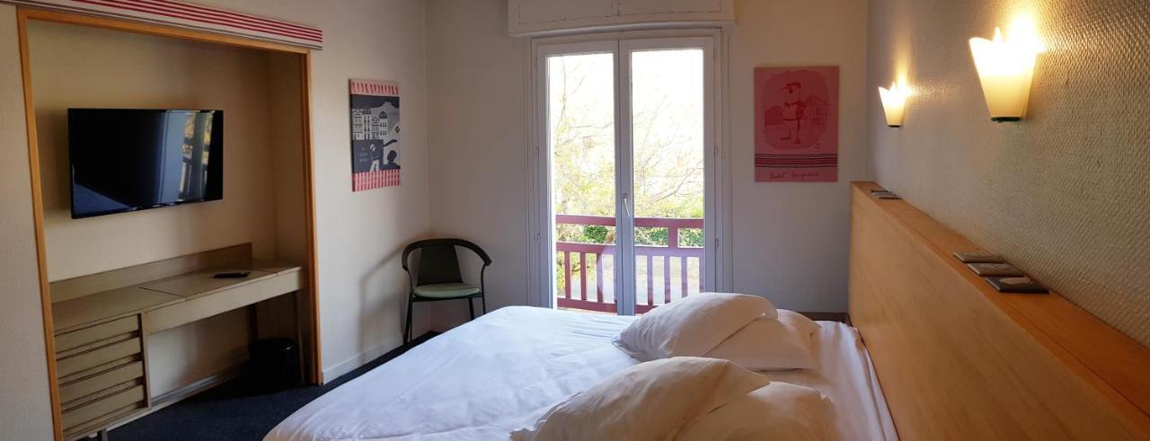 Hotel Pyrenees Atlantique サン・ペ・シュル・ニヴェル エクステリア 写真