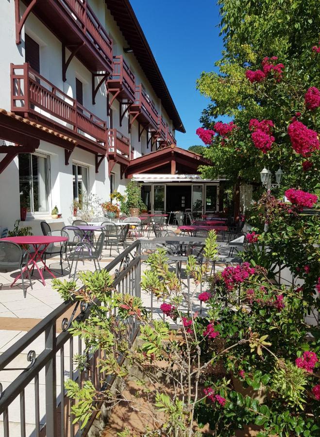 Hotel Pyrenees Atlantique サン・ペ・シュル・ニヴェル エクステリア 写真
