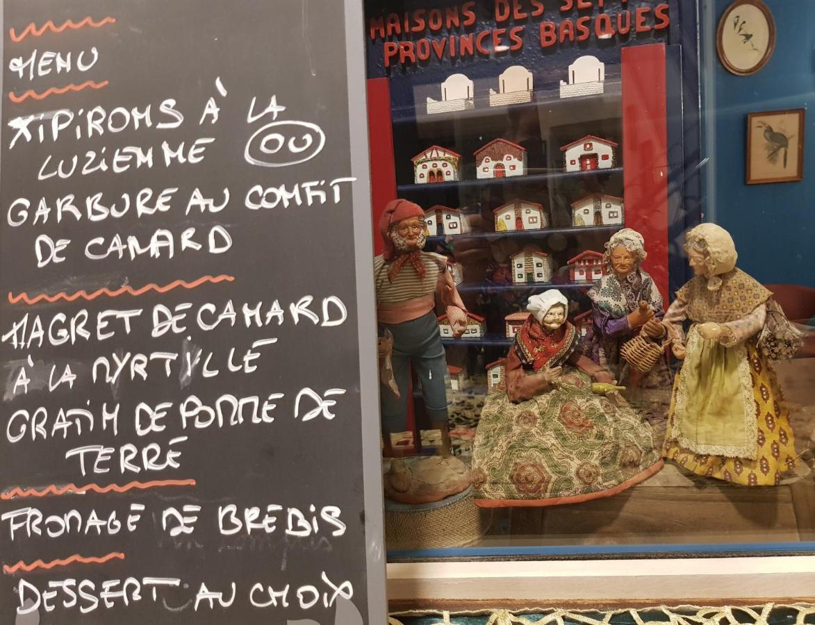 Hotel Pyrenees Atlantique サン・ペ・シュル・ニヴェル エクステリア 写真