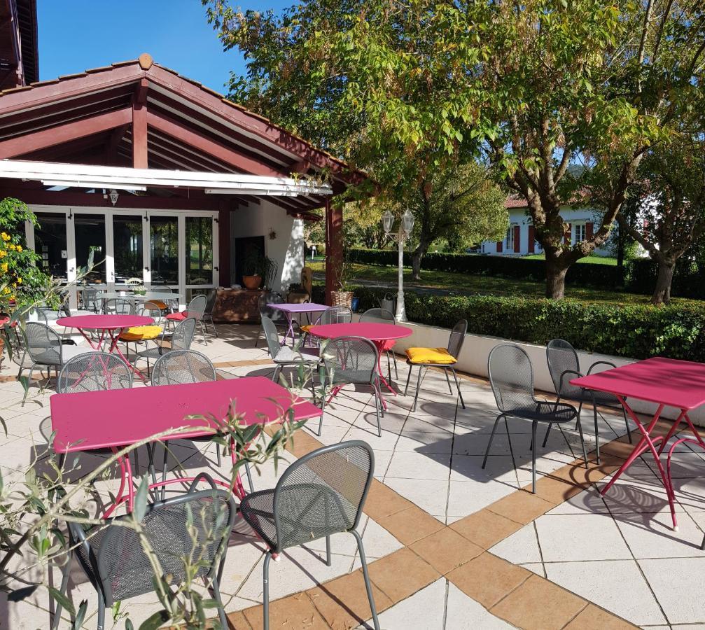 Hotel Pyrenees Atlantique サン・ペ・シュル・ニヴェル エクステリア 写真