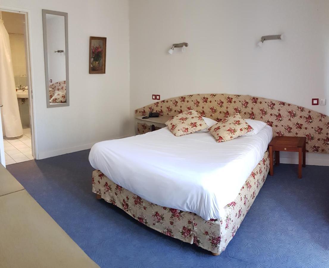 Hotel Pyrenees Atlantique サン・ペ・シュル・ニヴェル エクステリア 写真